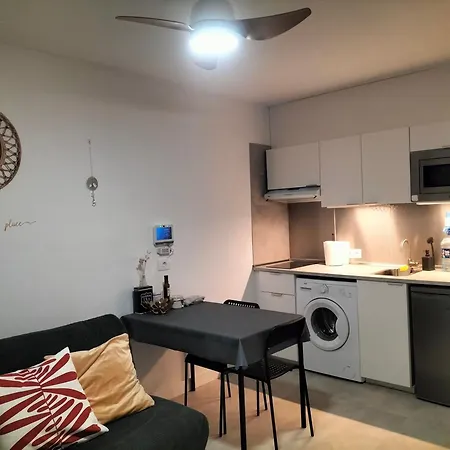Tipaki Cristianos Appartement *