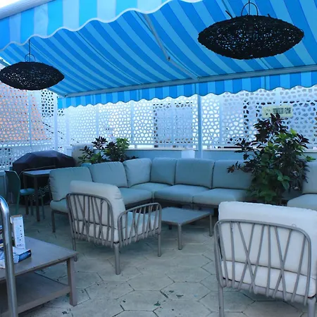 Tipaki Cristianos Апартаменты *