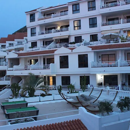 Tipaki Cristianos * Los Cristianos (Tenerife)