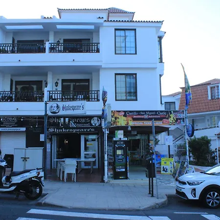 Apartman Tipaki Cristianos *