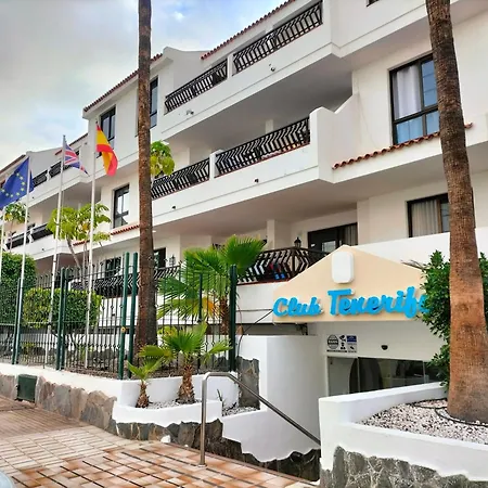Cristianos Tipaki Apartament