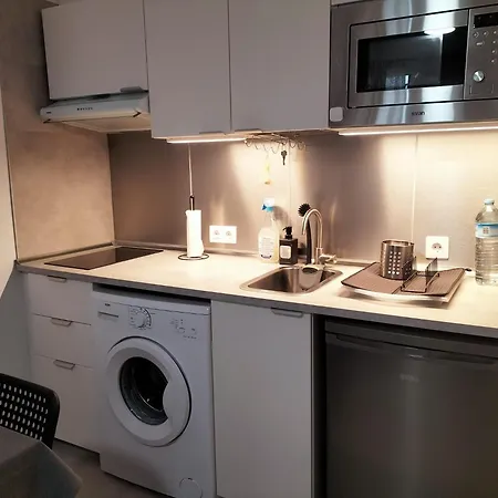 Apartament Cristianos Tipaki *