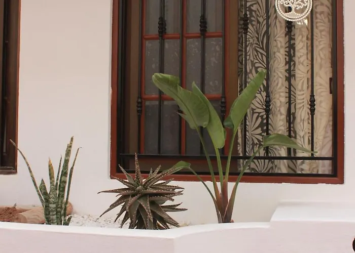 Tipaki Cristianos Apartment *