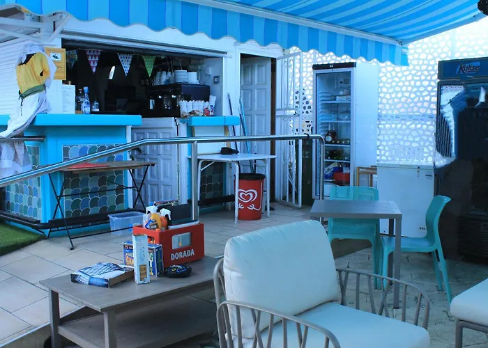 Tipaki Cristianos Apartment